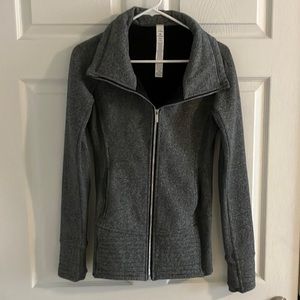 Lululemon gray jacket with pockets and thumb holes, light weight